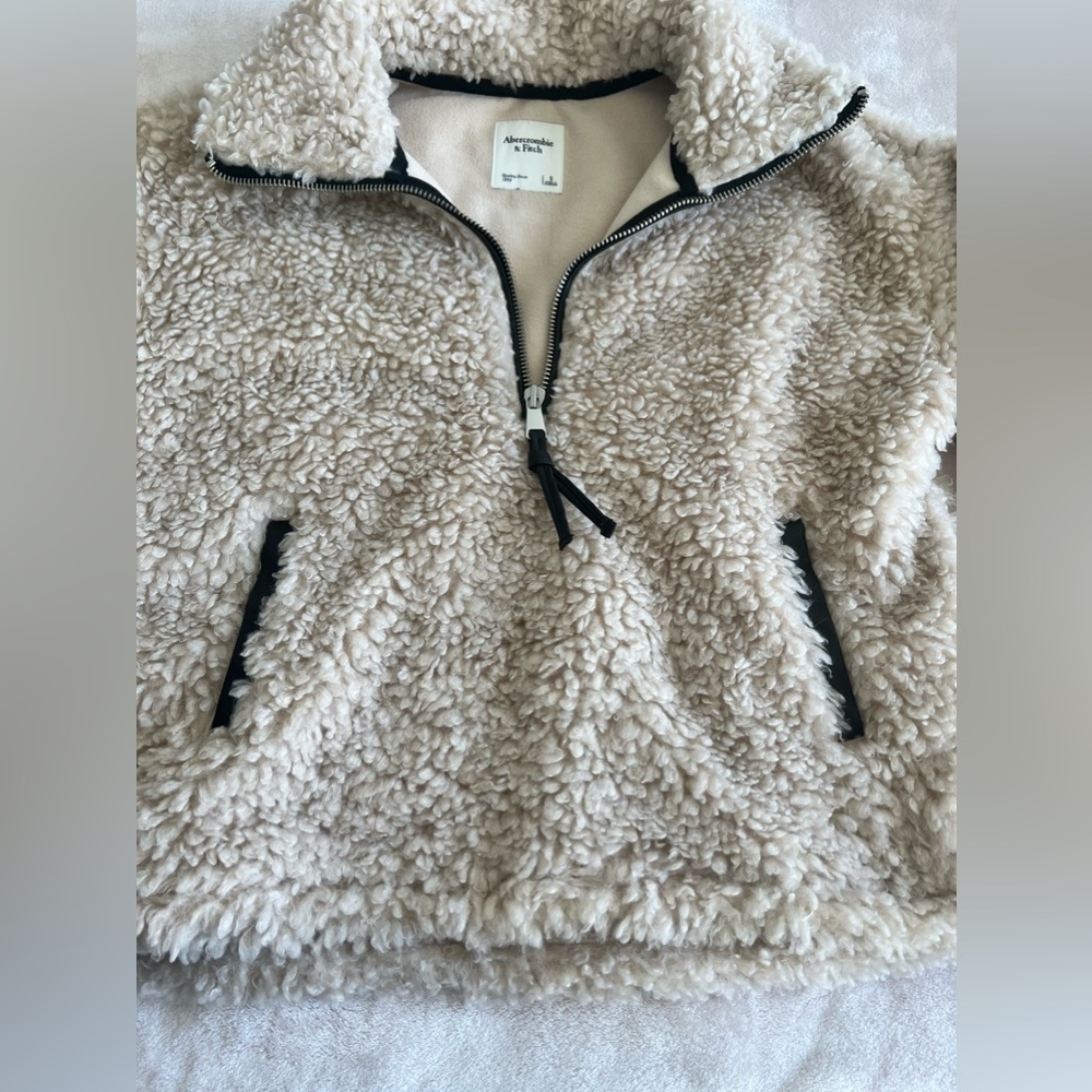 Abercrombie Faux Fur Cream Pullover Quarter Zip - Picture 7 of 9
